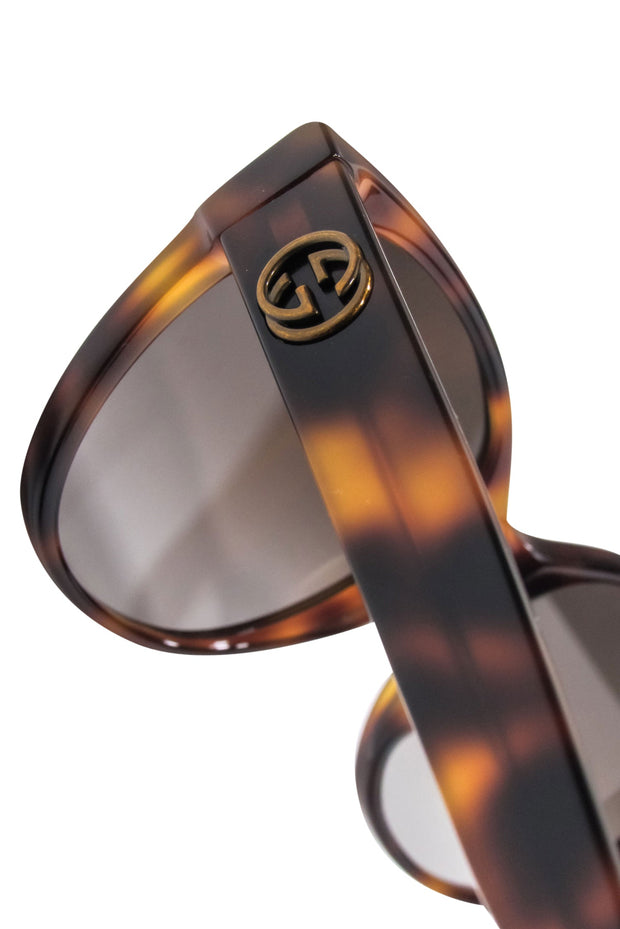 Current Boutique-Gucci - Brown Tortoise Large Round Sunglasses