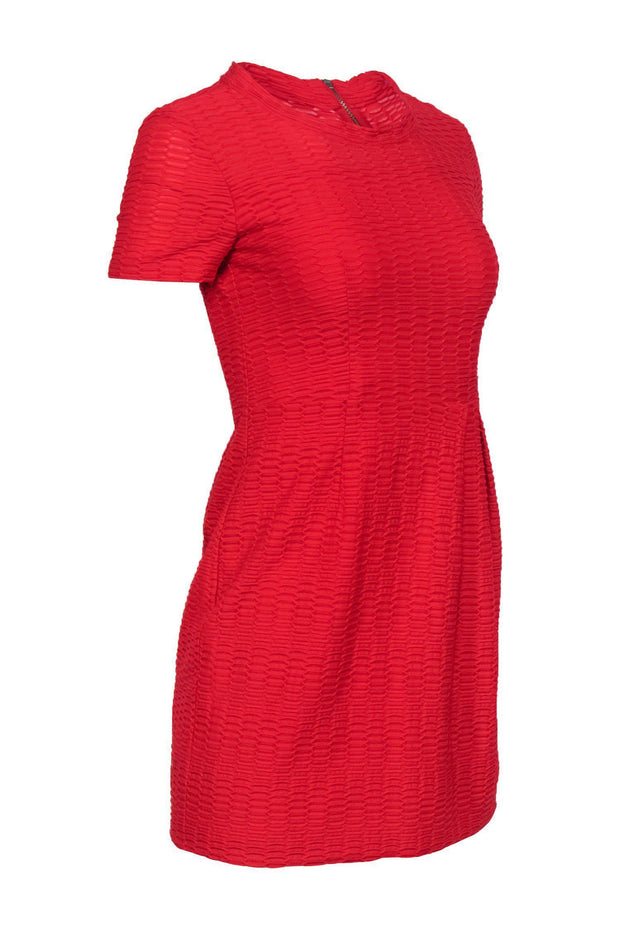 Current Boutique-Nanette Lepore - Red Textured Fit & Flare Short Sleeved Dress Sz 2