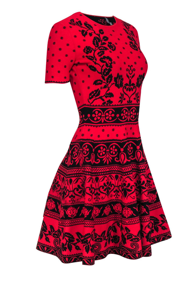 Current Boutique-Alexander McQueen - Red & Black Floral Print Knit Short Sleeve Dress Sz S