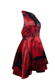 Current Boutique-Alice & Olivia - Red & Black Large Flower Petal Print Satin Sleeveless Dress Sz M