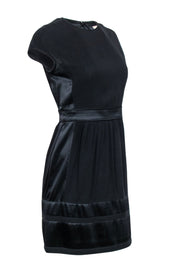 Current Boutique-Burberry - Black Short Sleeve Silk Blend Dress Sz 4