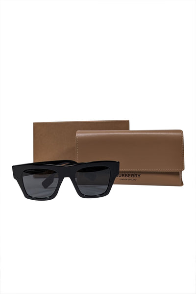 Current Boutique-Burberry - Black Square Sunglasses