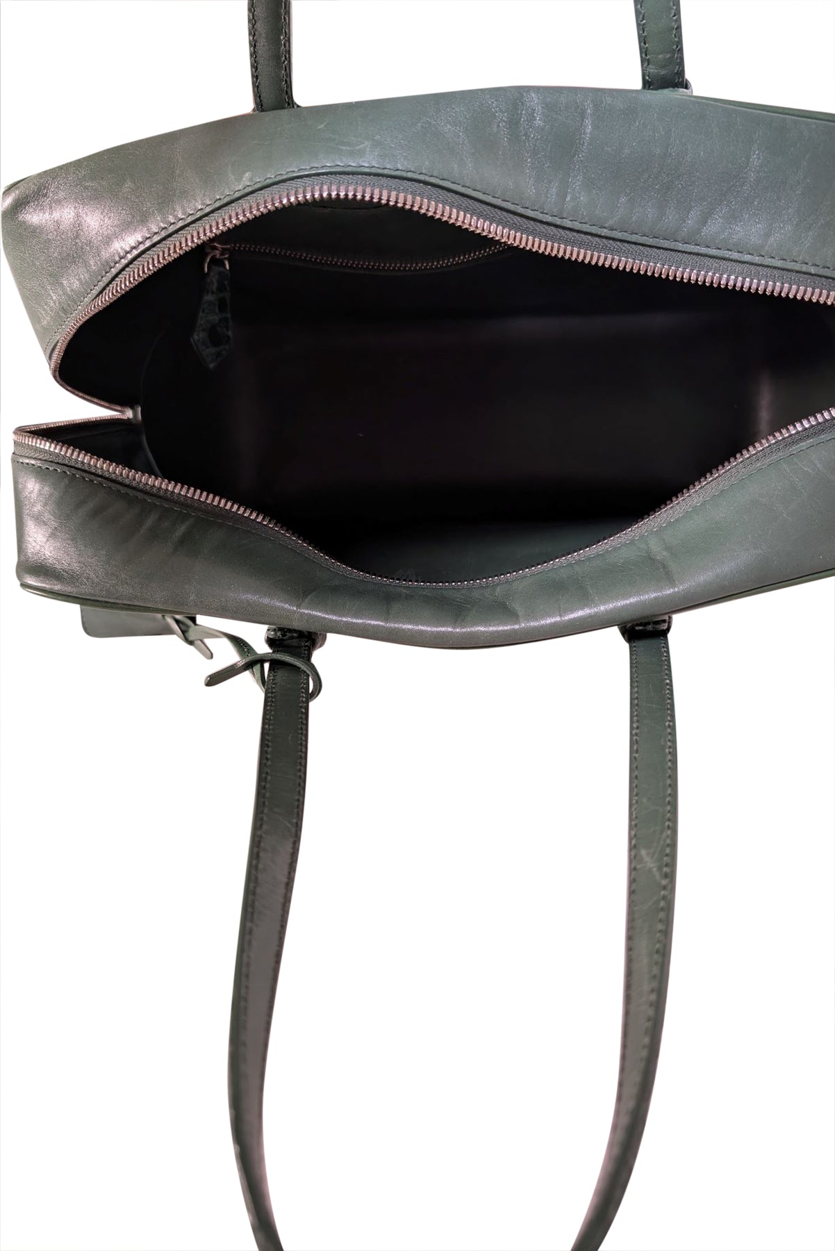 Current Boutique | Designer Consignment Shop in Arlington, VA - photo 3