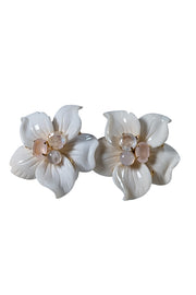 Bounkit - Ivory Floral Pink Center Stone Clip On Earrings