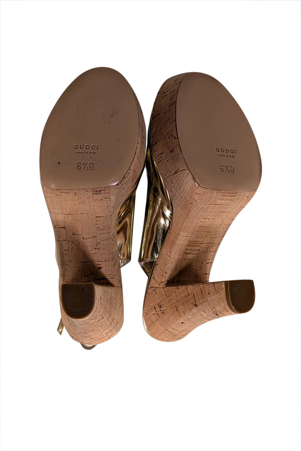 Gucci - Gold Metallic Patent Leather Cork Platfrom Sandal Heels Sz 6.5 - Current Boutique