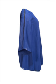 Alice & Olivia - Blue Silk Dress w/ Lace Trimmed Flared Sleeves Sz M - Current Boutique