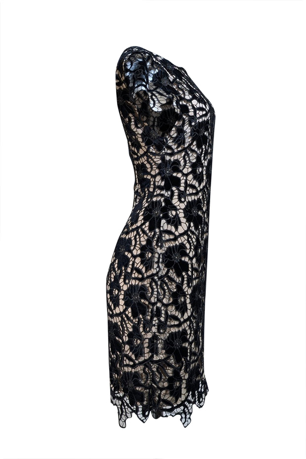 Alice & Olivia - Black Lace & Beige Cap Sleeve Cocktail Dress Sz 4 - Current Boutique