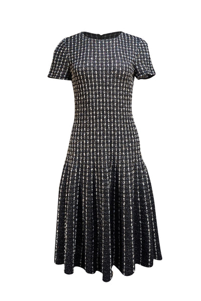 St. John - Black & White Blend Knit Short Sleeve Dress Sz 6 St. John - Black & White Blend Knit Short Sleeve Dress Sz 6
