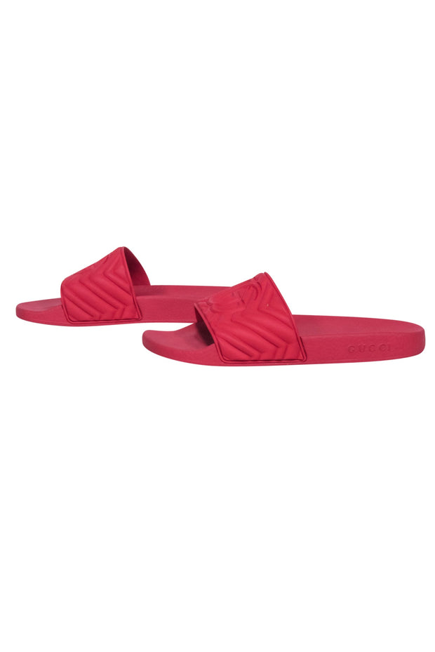 Current Boutique-Gucci - Red Rubber Double G Matelasse Slides Sz 7