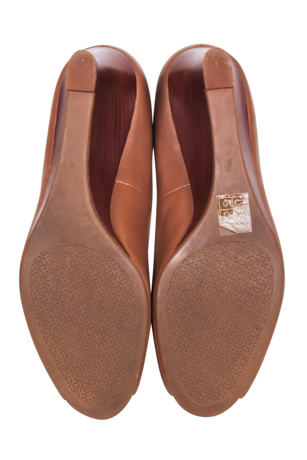 Current Boutique-Tory Burch - Tan Leather Logo Peep Toe Wedge Sz 8