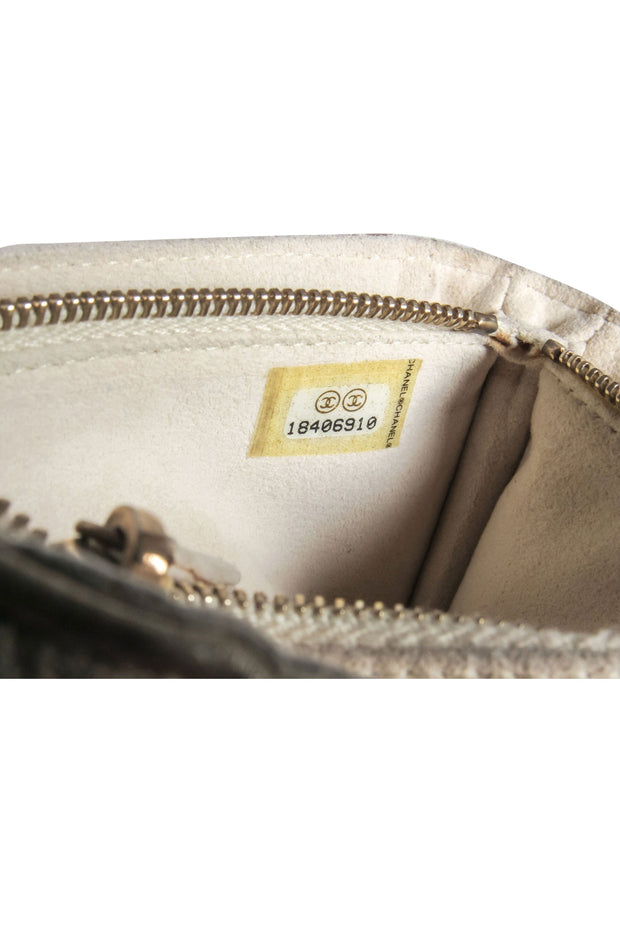 Current Boutique-Chanel - Gold Leather Coin Purse