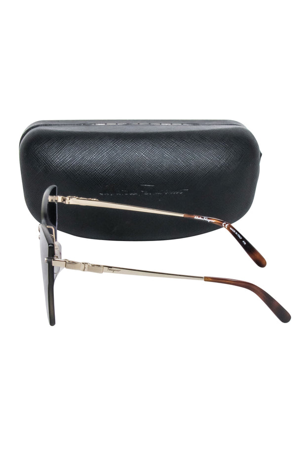 Current Boutique-Ferragamo - Gradient Purple Lens Large Frameless Sunglasses