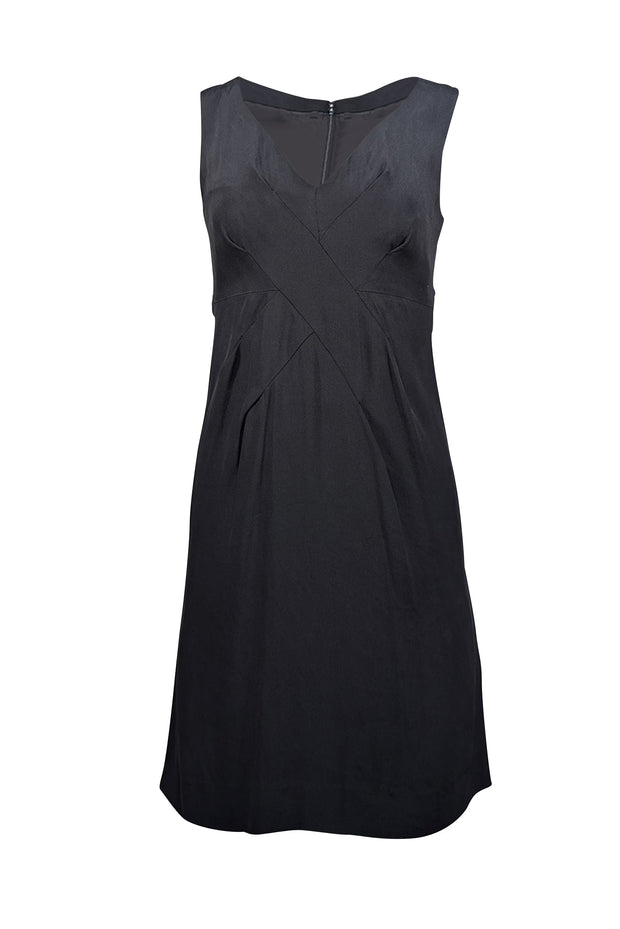 Gucci - Black Sleeveless V-neckline Sheath Dress Sz 6 | Current Boutique Gucci - Black Sleeveless V-neckline Sheath Dress Sz 6 | Current Boutique