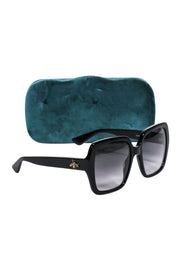 Current Boutique-Gucci - Black Large Sunglasses w/ Logo Side Detail