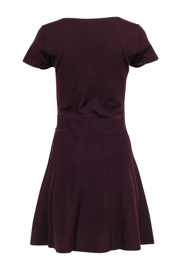 Theory - Maroon Fit & Flare Knit Dress Sz M Theory - Maroon Fit & Flare Knit Dress Sz M