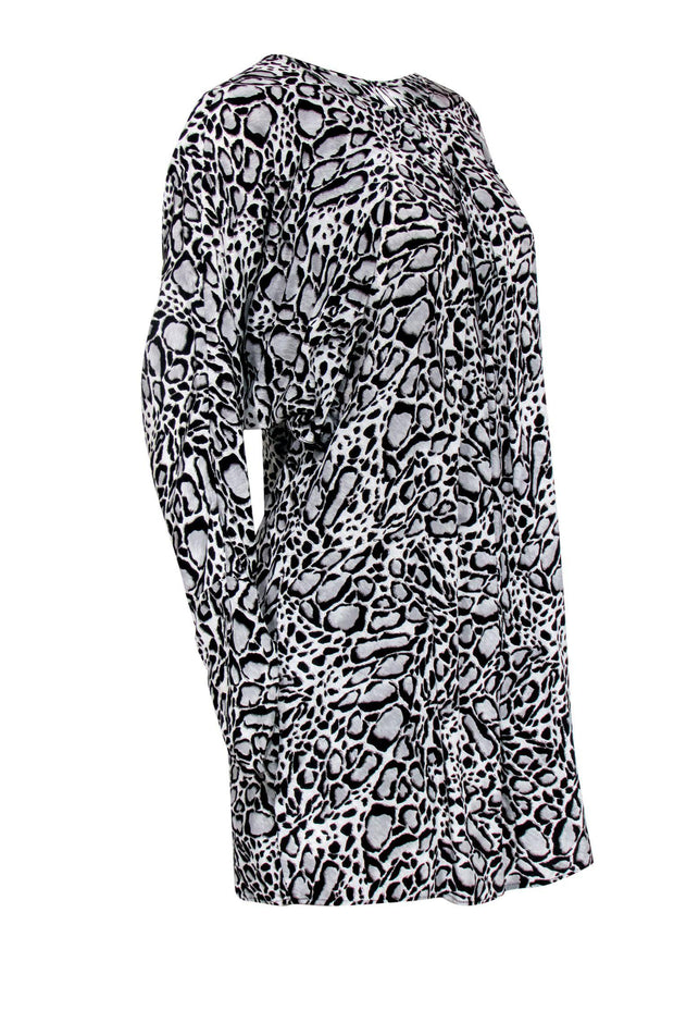 Current Boutique-BCBG Max Azria - Black & Grey Leopard Print Dolman Sleeve Shift Dress Sz S