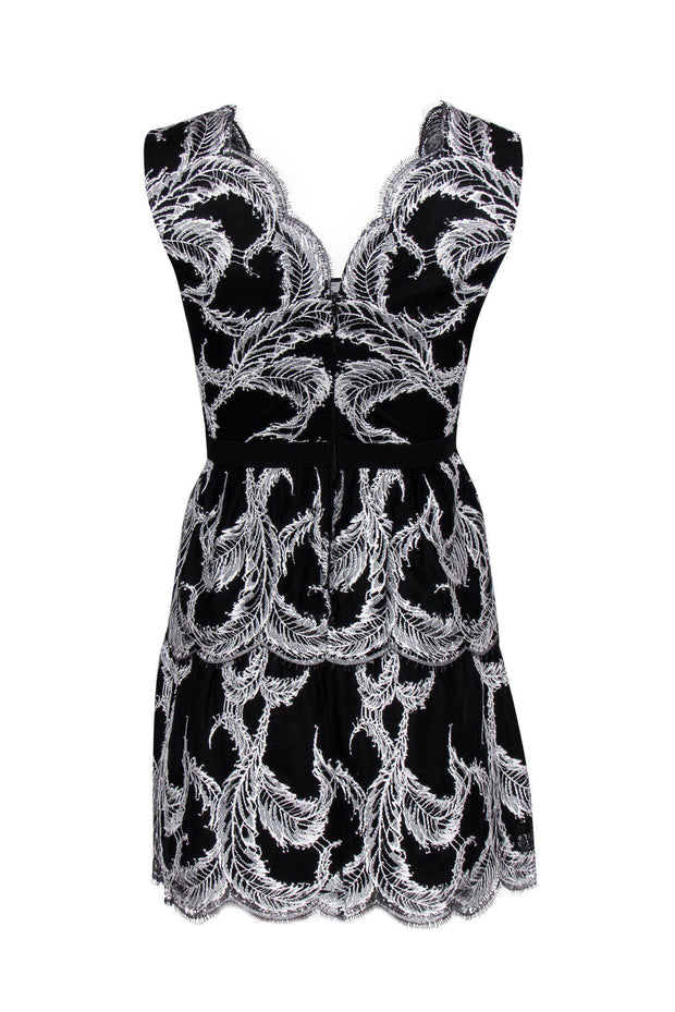 Current Boutique-BCBG Max Azria - Black & White Lace Fit & Flare Dress Sz 2