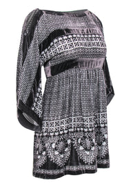 Current Boutique-BCBG Max Azria - Brown Patterned Velvet Open Sleeve Mini Dress Sz XXS