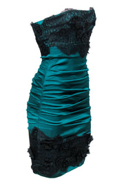 Current Boutique-BCBG Max Azria - Emerald Green Satin Ruched Strapless Bodycon Dress w/ Lace Sz 0