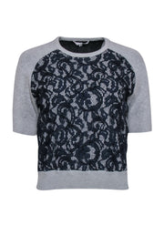 Current Boutique-Carven - Light Grey Short Sleeve Sweater w/ Navy Lace Detail Sz M
