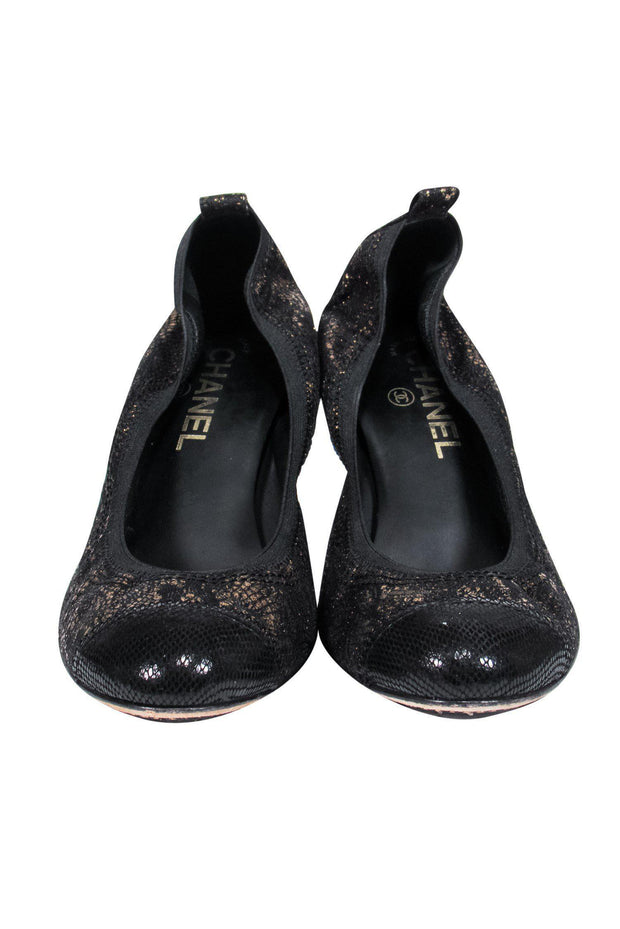 Current Boutique-Chanel - Black & Metallic Gold Lace Heels Sz 9.5