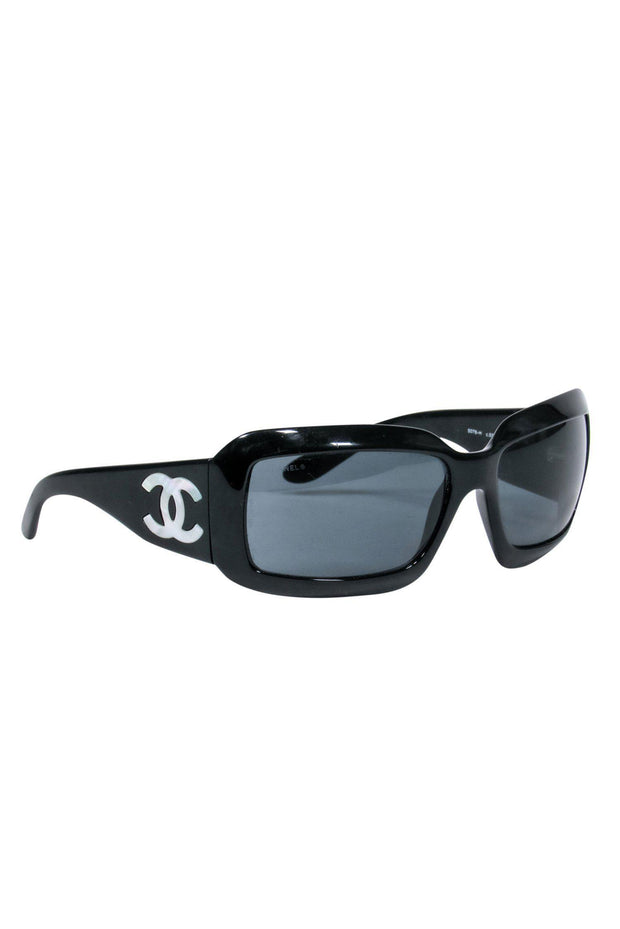 Chanel CHANEL 5076-H Black SUNGLASSES w/CC Mother-of-Pearl Logo