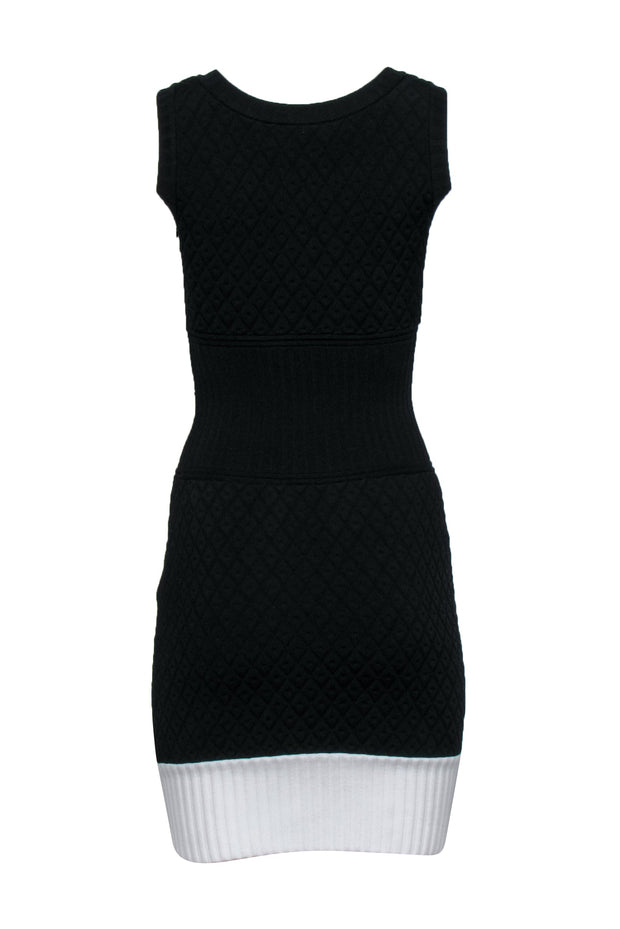 Current Boutique-Chanel - Black & White Knit Dress w/ Diamond Embossing Sz 6