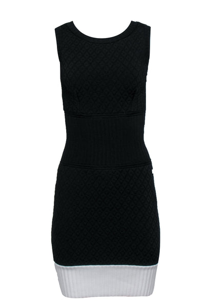 Current Boutique-Chanel - Black & White Knit Dress w/ Diamond Embossing Sz 6