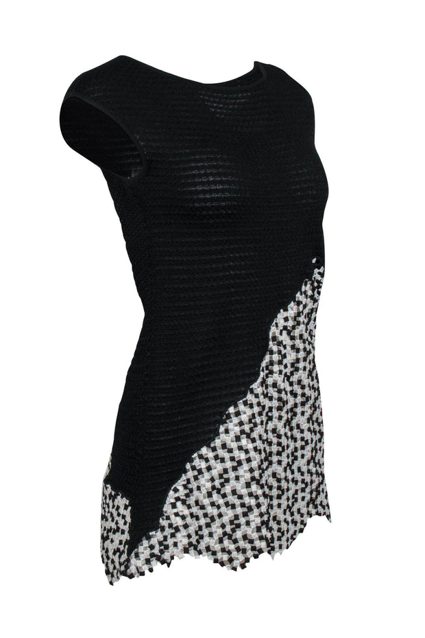 Current Boutique-Chanel - Black & White Open Knit Tunic Sz 4