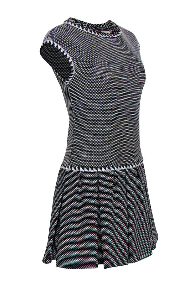 Chanel - Black & White Ribbed Knit Drop Waist Dress Sz 4 – Current Boutique