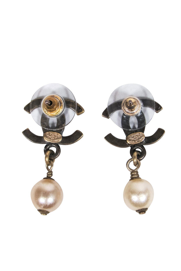 chanel black pearl drop earrings gold