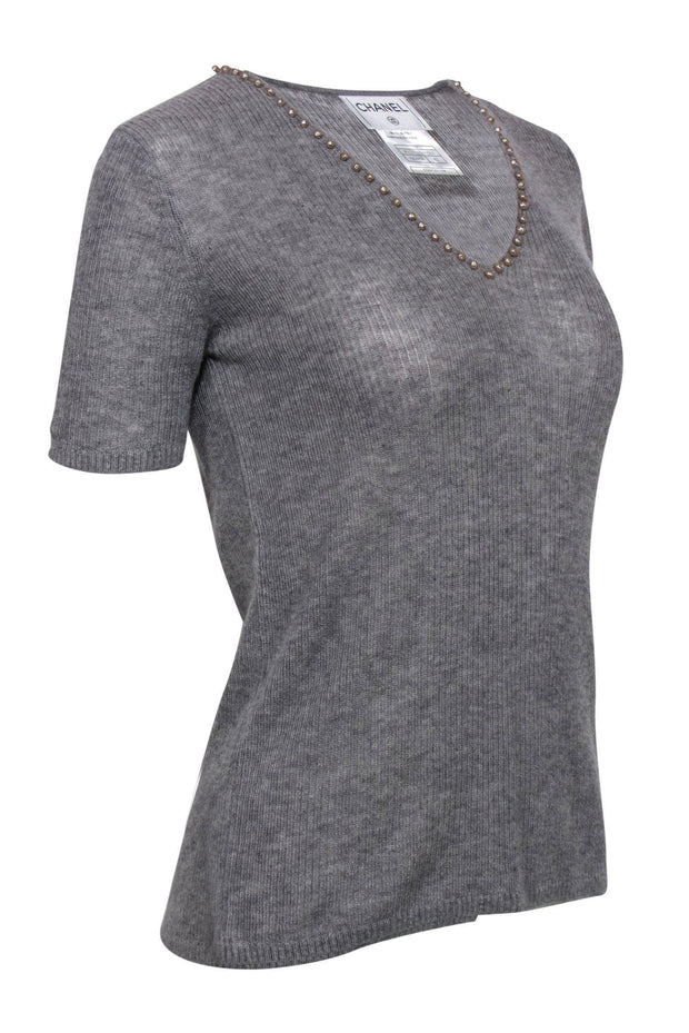 Chanel - Grey Cashmere Blend Knit Short Sleeve Sweater w/ Pearl Trim S –  Current Boutique