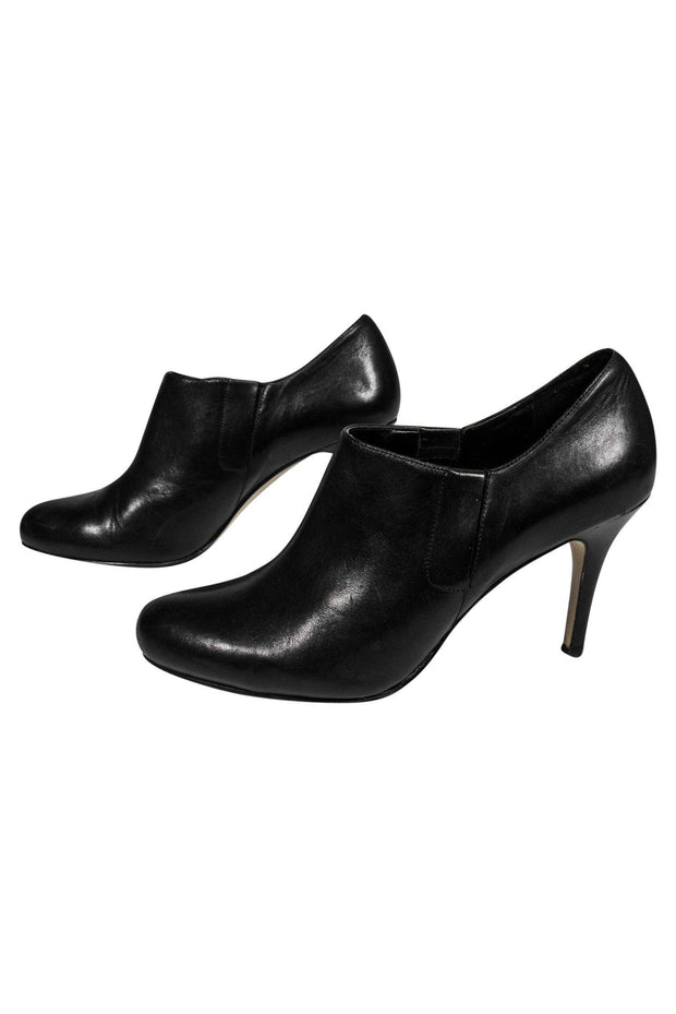 Current Boutique-Cole Haan - Black Leather Low Ankle Heeled Booties Sz 11