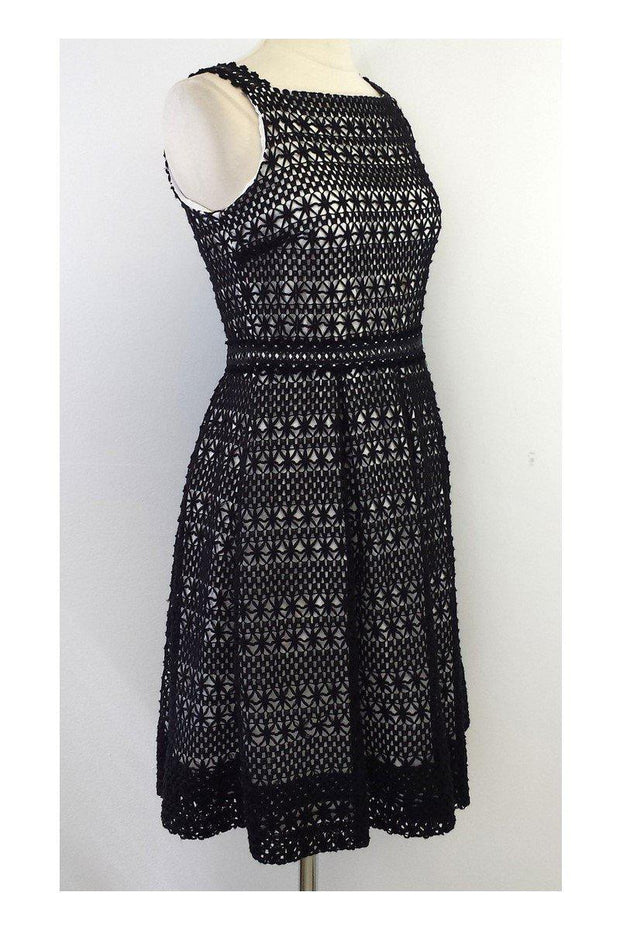 Current Boutique-David Meister - Black & White Crochet Overlay Dress Sz 2