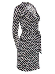 Current Boutique-Diane von Furstenberg - Black & White Long Sleeve Wrap Dress w/ Link Print Sz 2