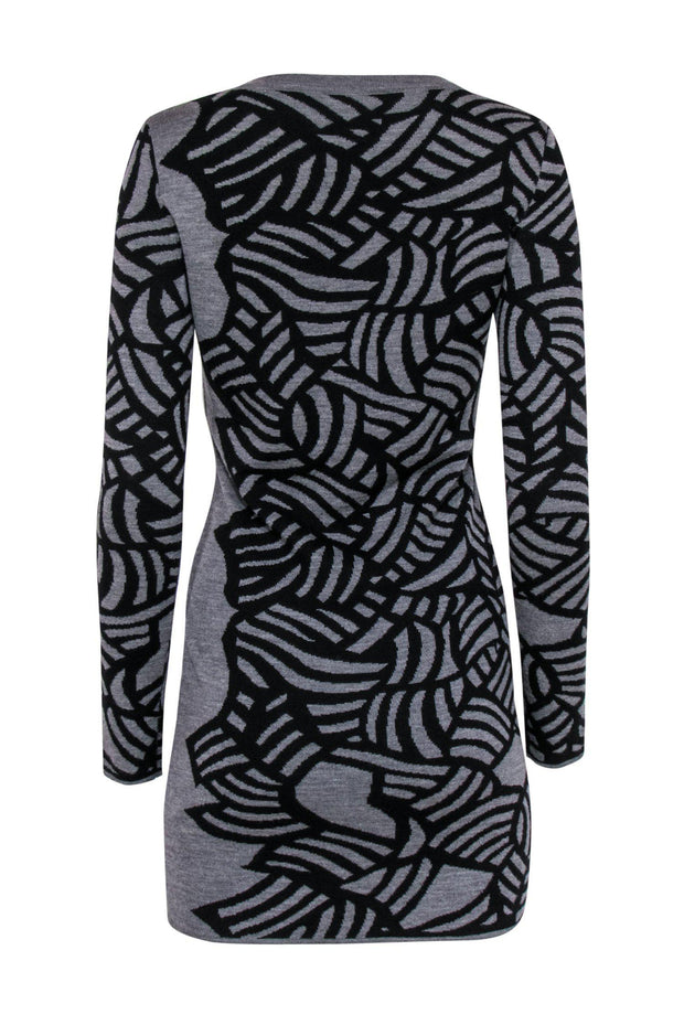 Current Boutique-Diane von Furstenberg - Gray & Black Scalloped Print Sweater Dress Sz S