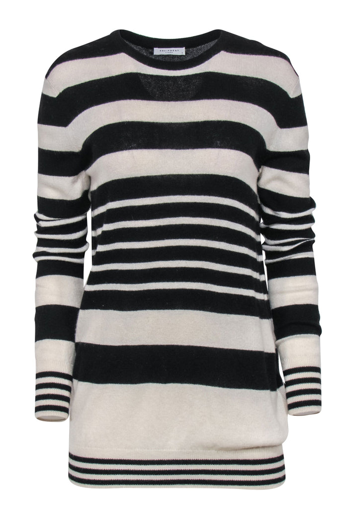 Oversized, wool and cashmere sweater with black and white stripes