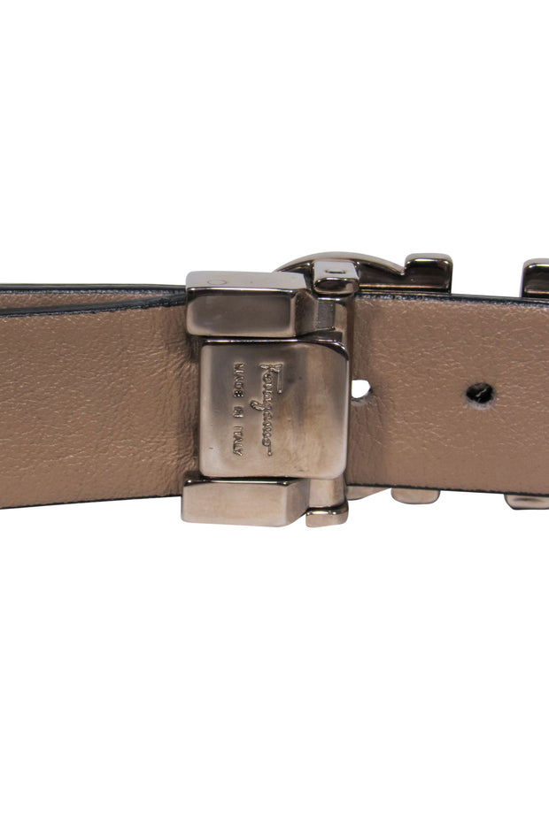 Current Boutique-Ferragamo - Black Smooth Leather Belt w/ Logo Buckle