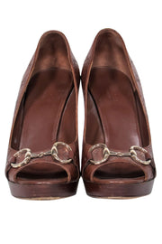 Current Boutique-Gucci - Brown Leather Logo Embossed Peep Toe Platform Pumps w/ Horsebit Sz 8.5