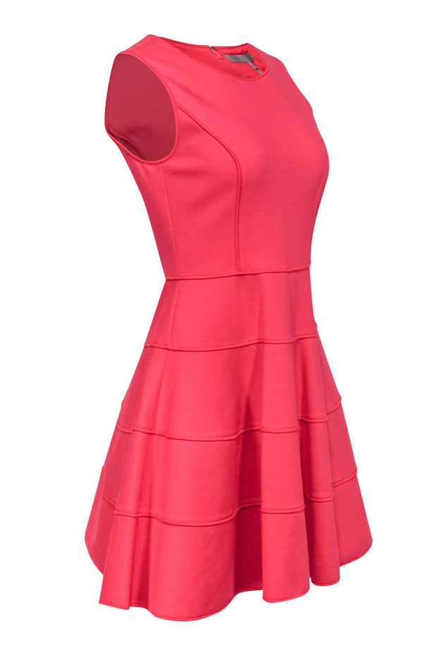 Current Boutique-Halston Heritage - Red A-Line Tiered Dress Sz S