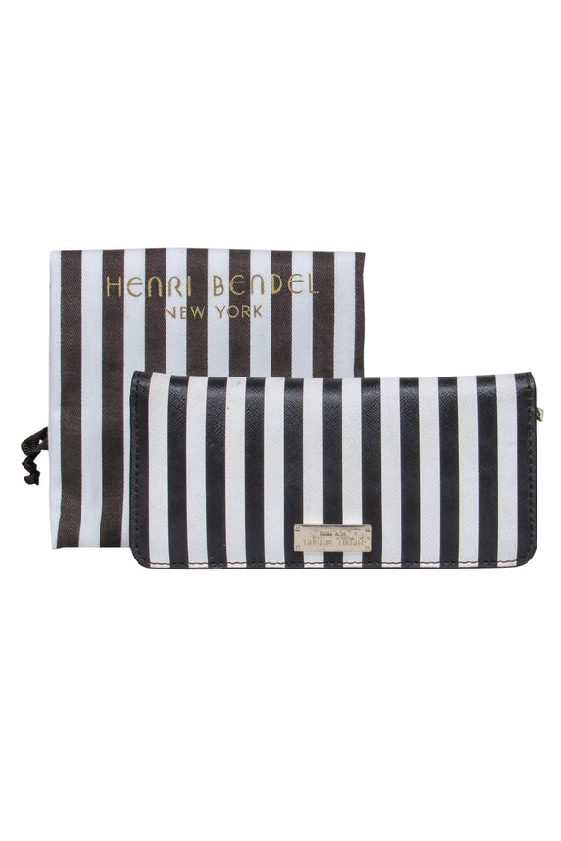 YSL Beauty Make-up Pouch (Colour: White), Women's Fashion, Bags & Wallets,  Purses & Pouches on Carousell