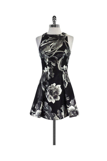 Keepsake black clearance and white dress