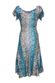 Current Boutique-Komarov - Blue Crinkled Floral Print Ombre Maxi Dress Sz M