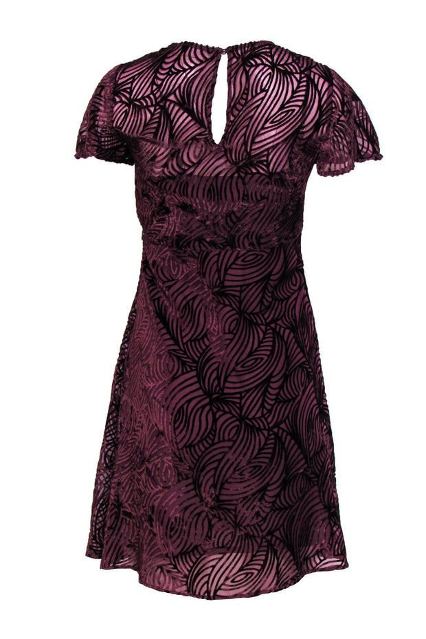 Current Boutique-Michael Michael Kors - Maroon Velvet Textured Short Sleeve Fit & Flare Dress Sz 00