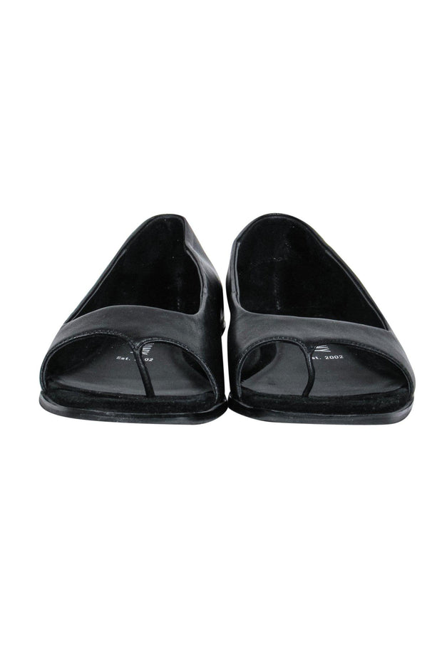 Current Boutique-Opening Ceremony - Black Open Toe Thong-Style Flats Sz 9