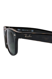 Current Boutique-Ray-Ban - Tortoise Shell Frame Wayfarer Sunglasses