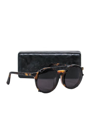 Current Boutique-Sunday Somewhere - Brown Tortoise Shell Round Sunglasses w/ Brow Bar