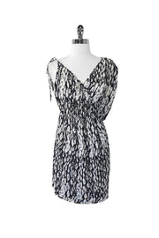 Current Boutique-T-Bags - Black & White Print Asymmetrical Sleeve Dress Sz S
