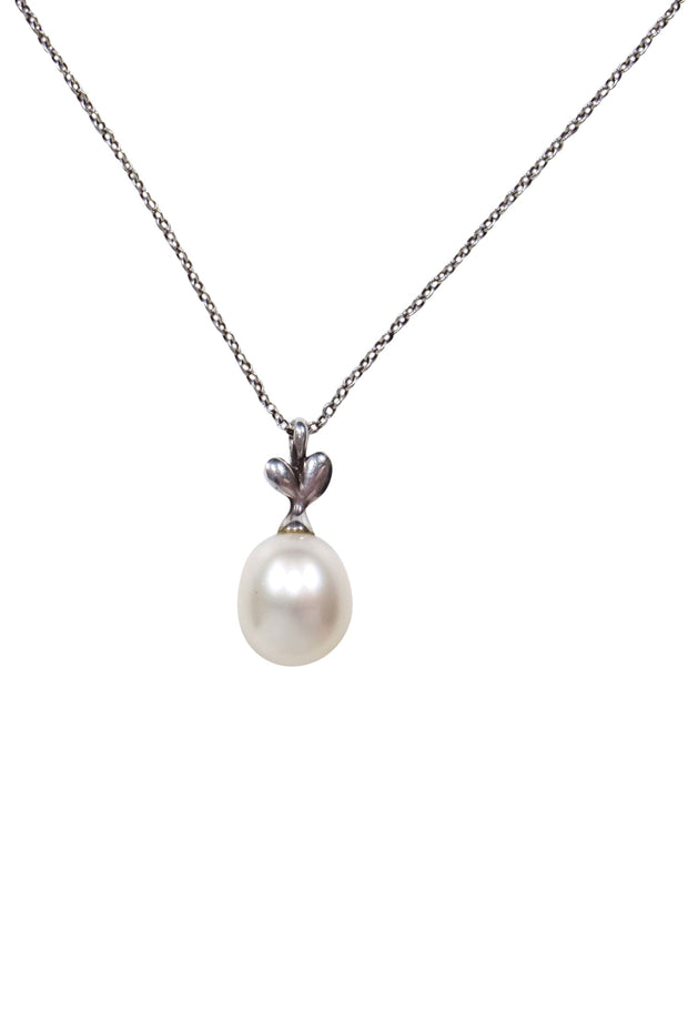 Tiffany HardWear Pearl Necklaces & Pendants | Tiffany & Co.