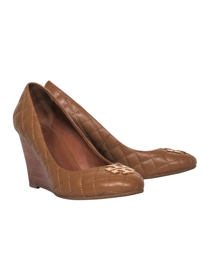 Current Boutique-Tory Burch - Camel Quilter Leather Wedges w/ Classic T-Logo Sz 8.5